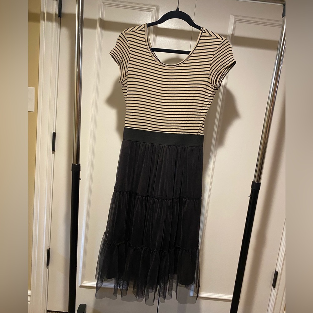 Vintage Bella Bird short sleeve cotton and tulle midi dress in size small.